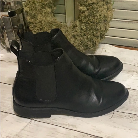 H&M Shoes - H&M Divided Pull On Booties Size 9.5 Black